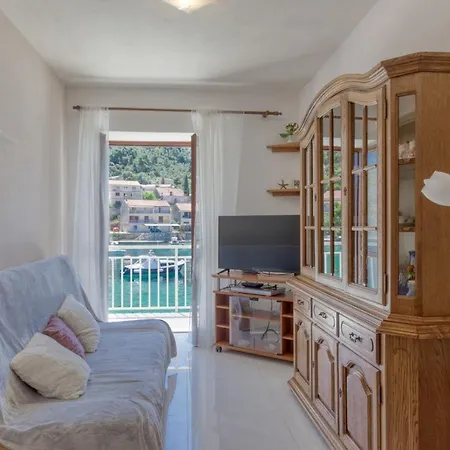 Apartament Bartul *